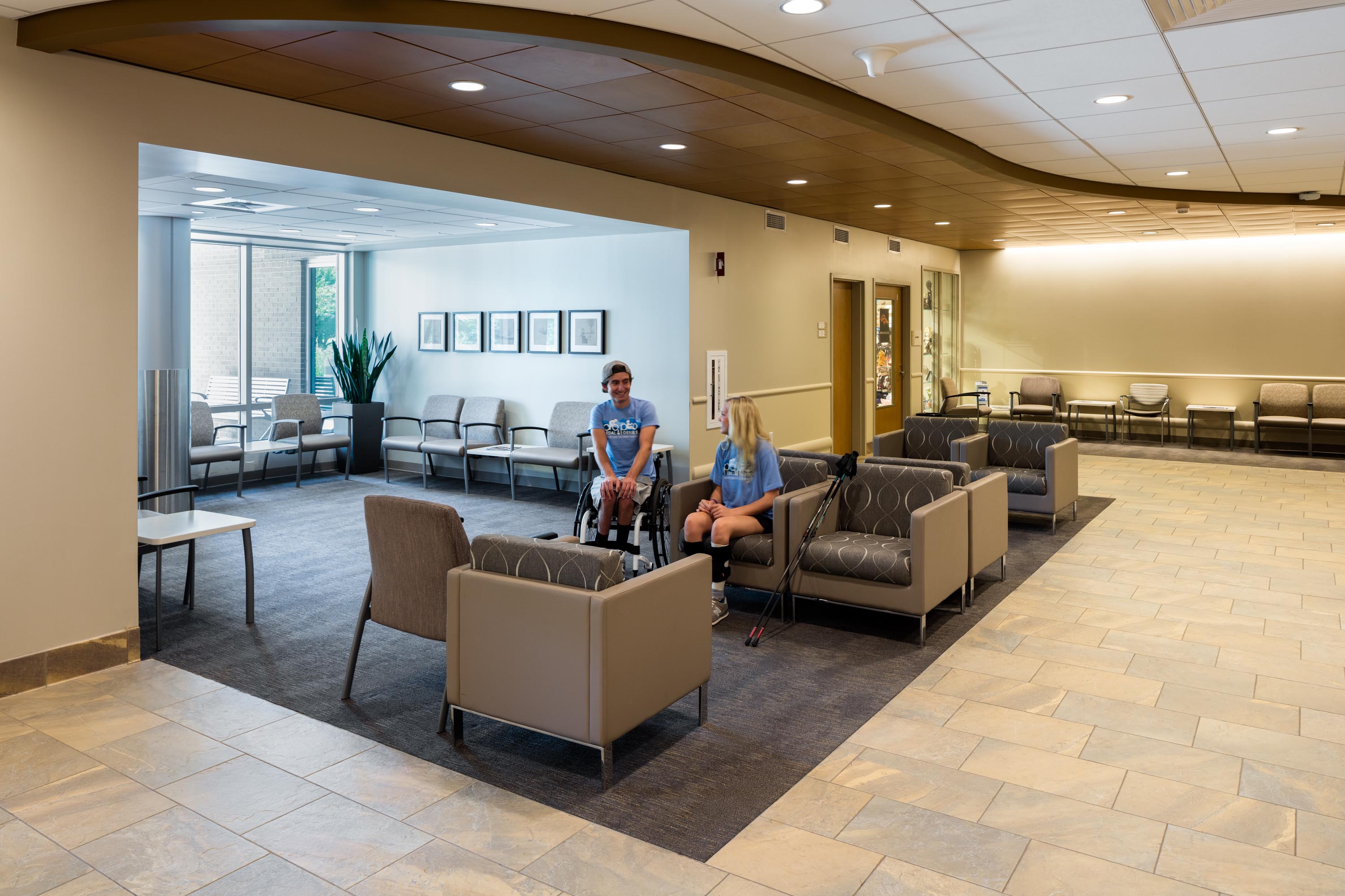 Craig Hospital Photo Interior Lobby Sitting 01